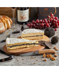 Brie with black truffle 10% - 170g