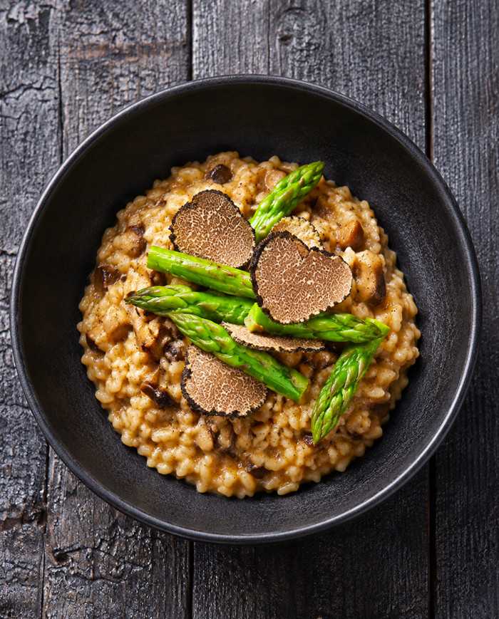 Risotto mit Steinpilzen und Sommertrüffel