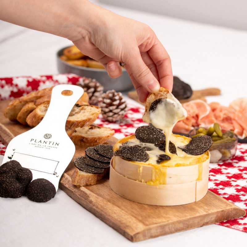 Mont d'Or with black truffle 10% Mont d'Or with black truffle 10%