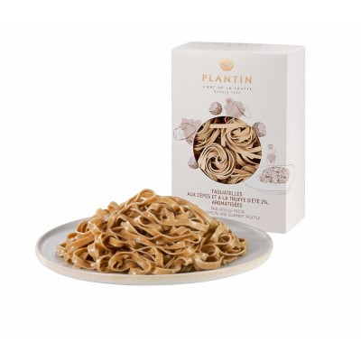 Tagliatelle mit Steinpilzen und Sommertrüffel 2 %, aromatisiert Tagliatelle mit Steinpilzen und Sommertrüffel 2 %, aromatisiert