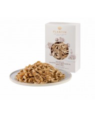 Tagliatelle mit Steinpilzen und Sommertrüffel 2 %, aromatisiert Tagliatelle mit Steinpilzen und Sommertrüffel 2 %, aromatisiert