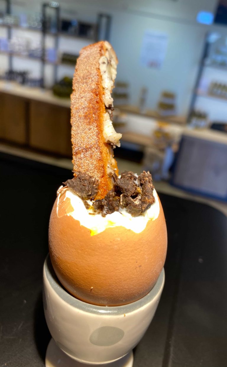 recette œuf à la coque truffe noire