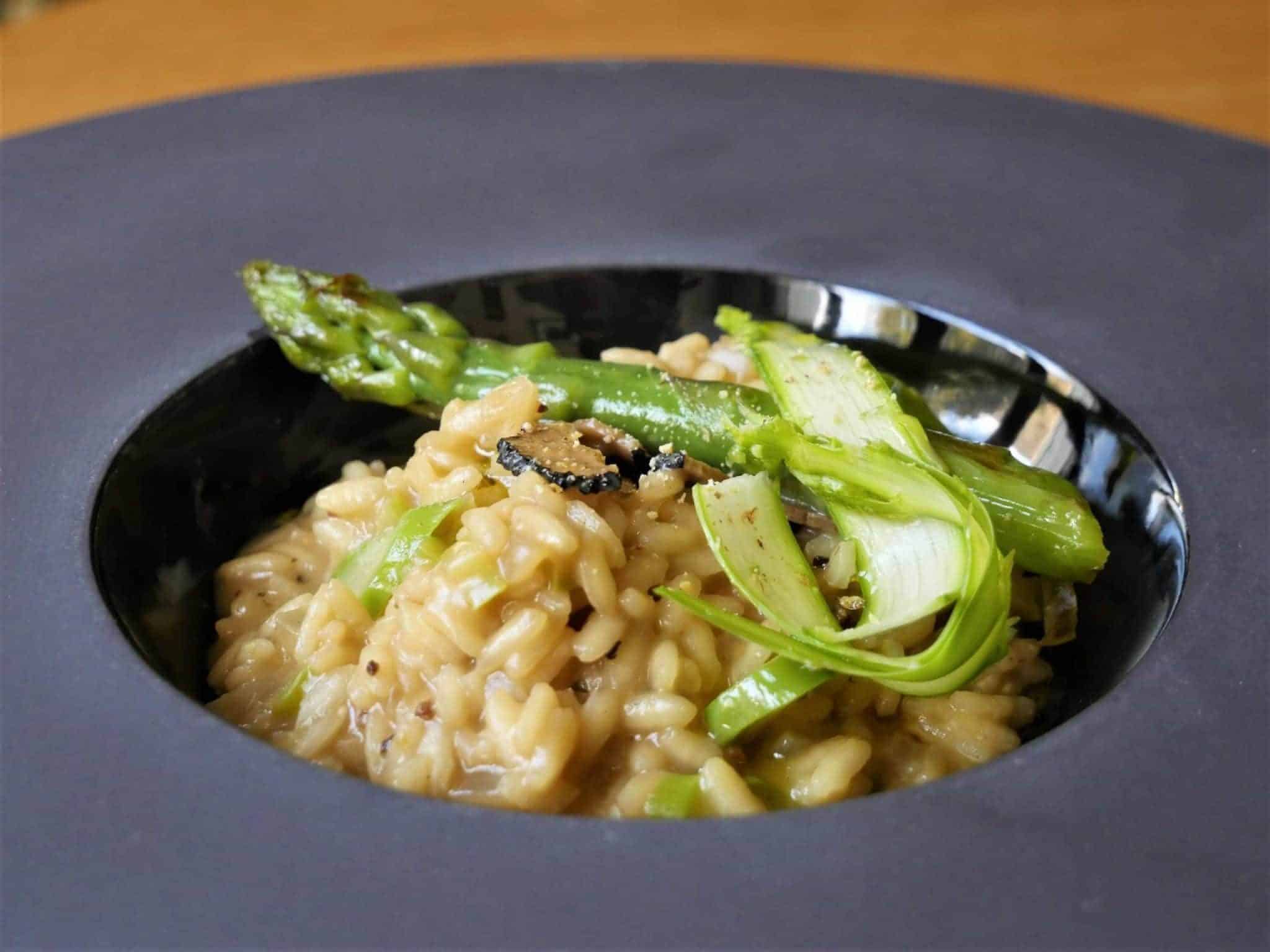 Risotto with summer truffle, porcini and green asparagus Magazine PLANTIN