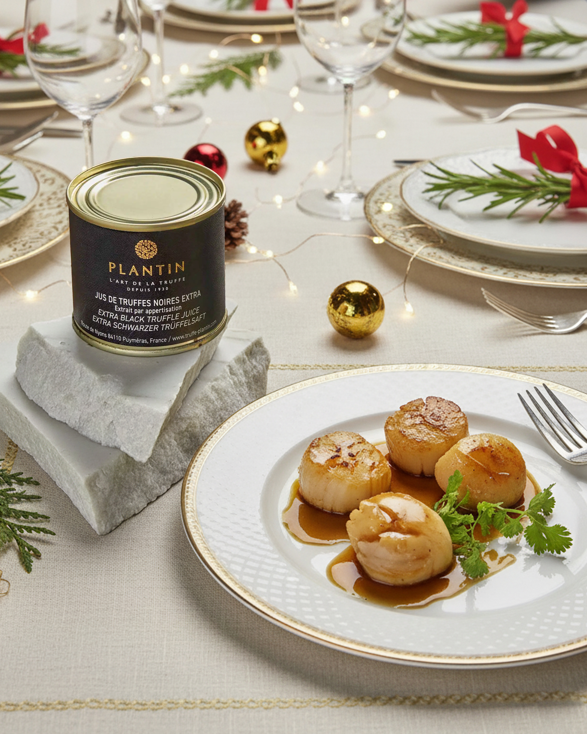 Saint-Jacques truffe noire Plantin marinées au jus de truffe