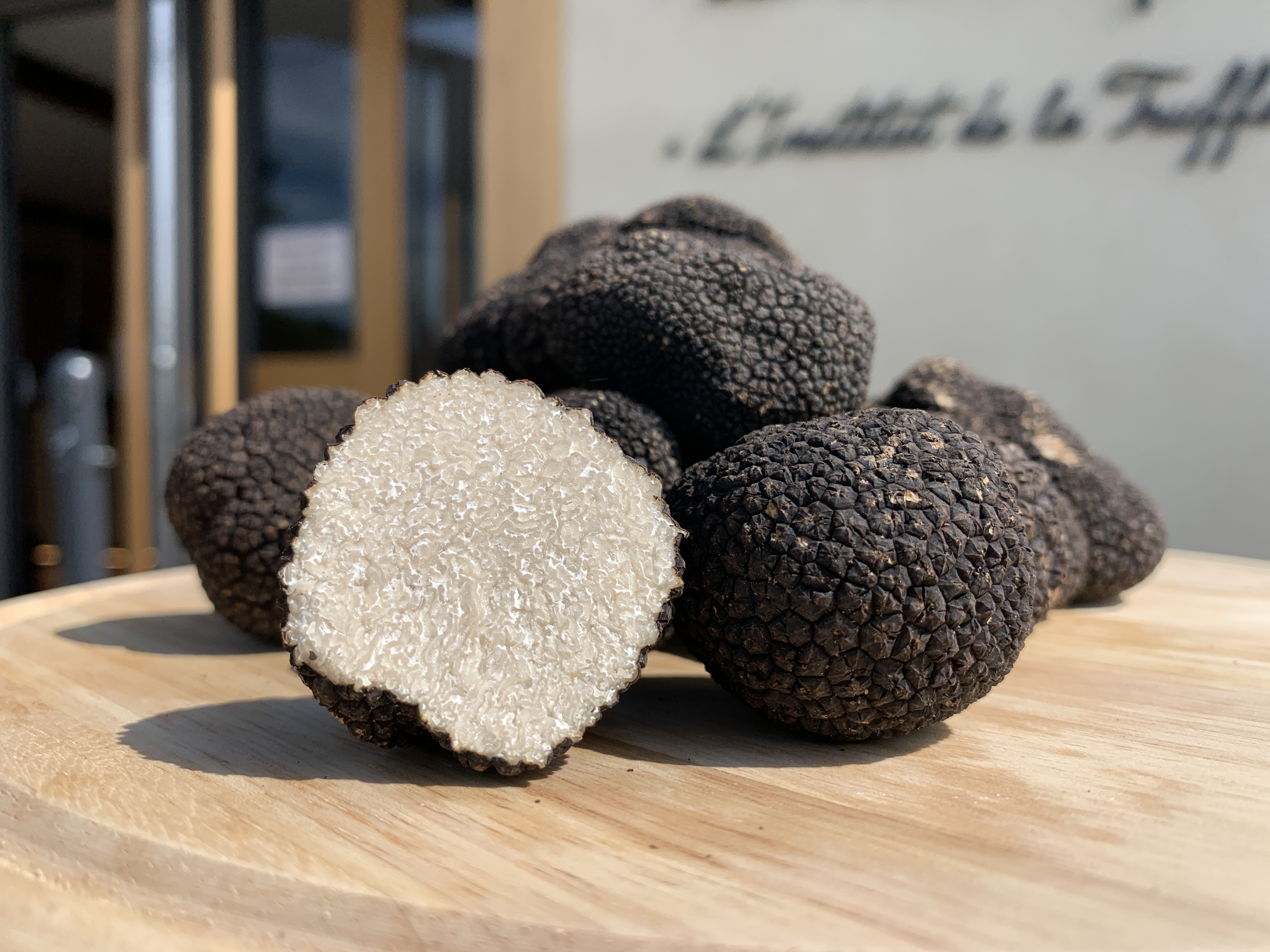 Comment cuisiner la truffe d’été sans perdre ses arômes ?